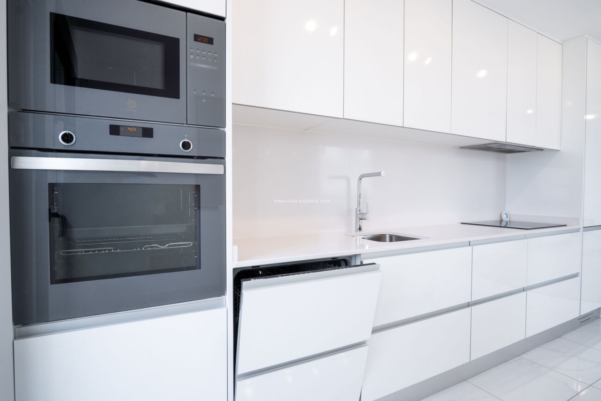 Resale - Villa - Torrevieja - La Valeta