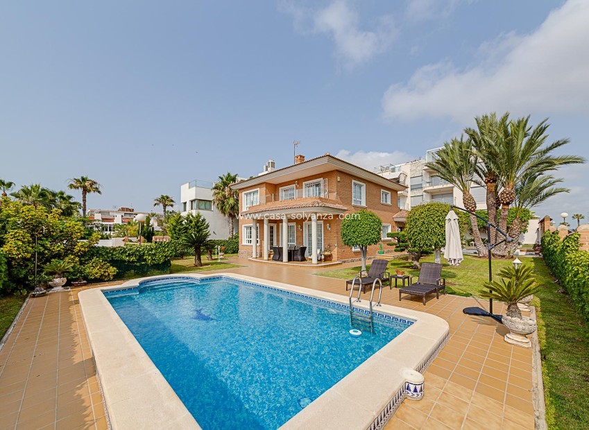 Resale - Villa - Torrevieja - La veleta