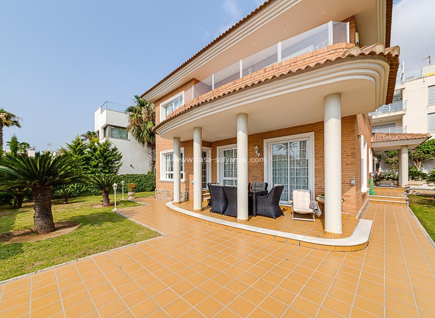 Resale - Villa - Torrevieja - La veleta