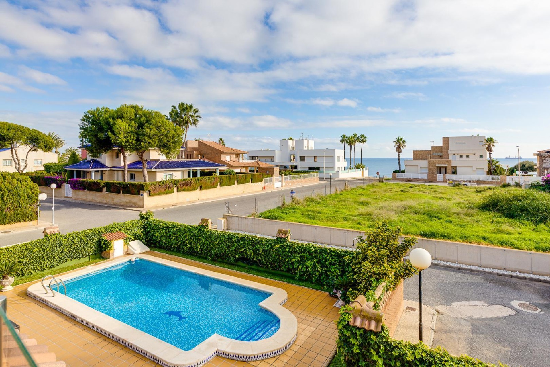 Resale - Villa - Torrevieja - La veleta