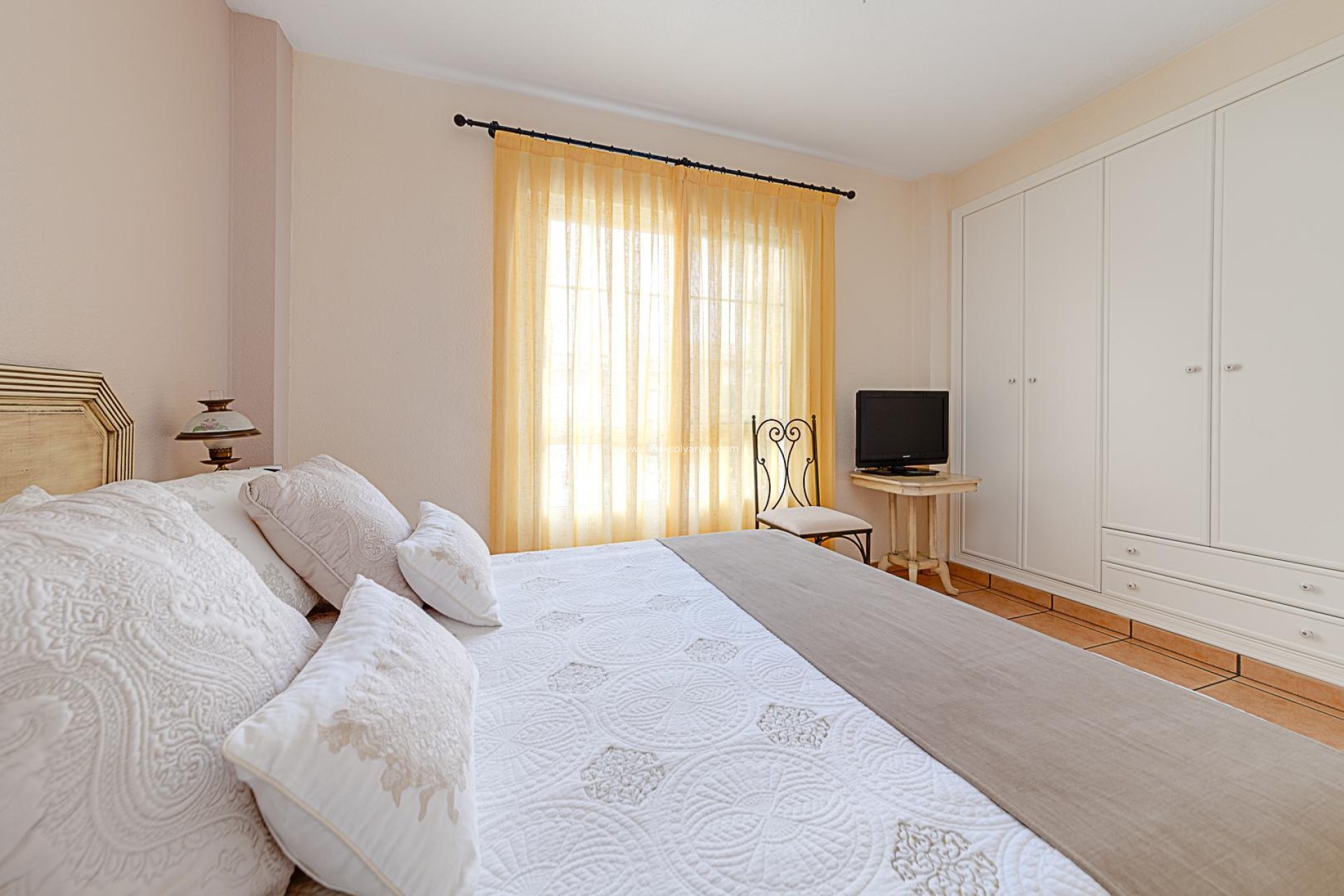 Resale - Villa - Torrevieja - La veleta