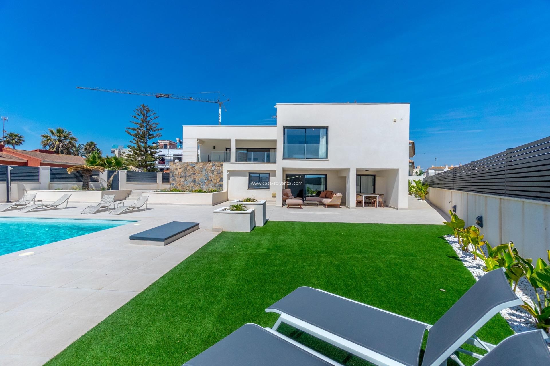 Resale - Villa - Torrevieja - La veleta