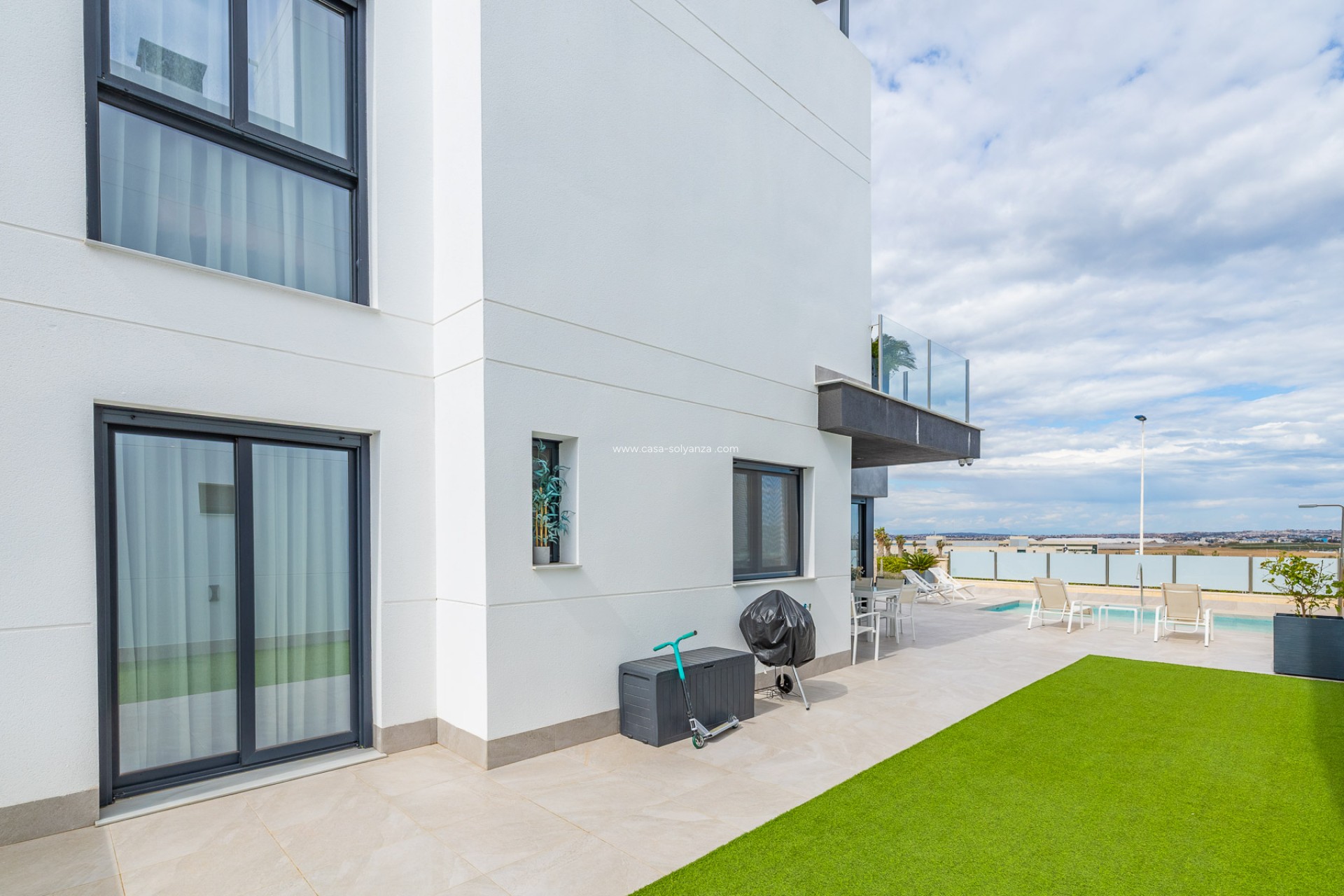 Resale - Villa - Torrevieja - Los Altos