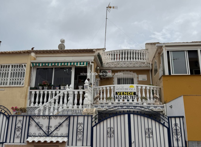 Resale - Villa - Torrevieja - Los Altos