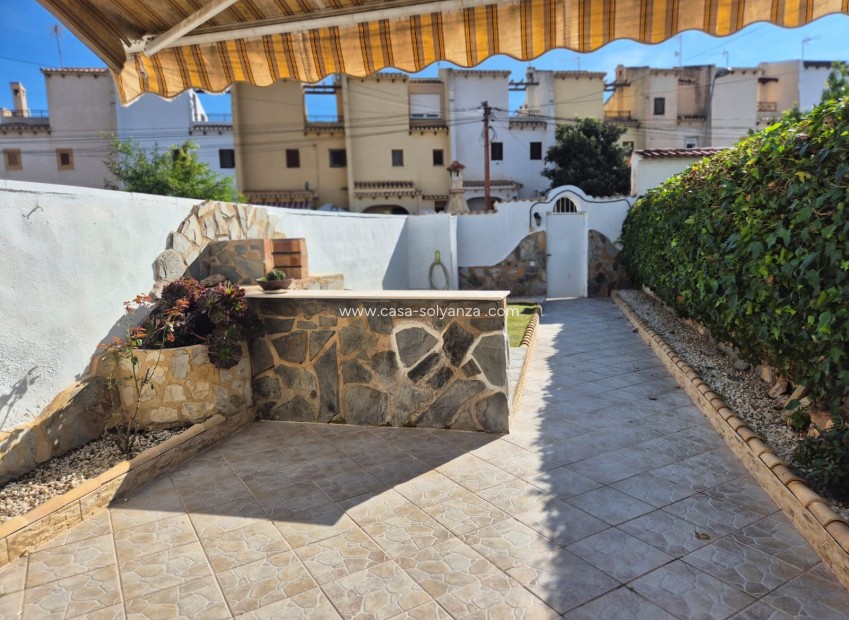 Resale - Villa - Torrevieja - LOS BALCONES - LOS ALTOS