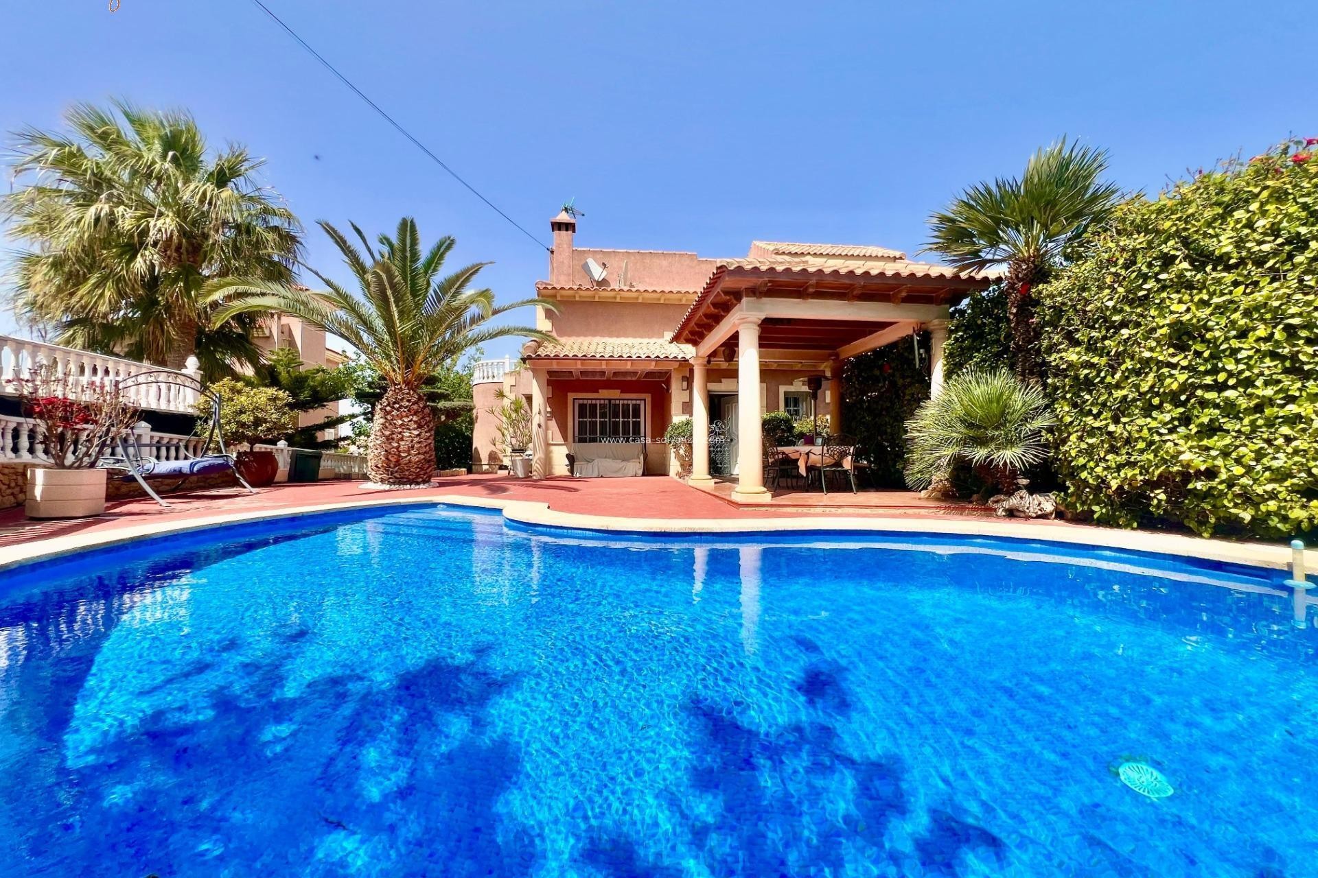 Resale - Villa - Torrevieja - Los Balcones