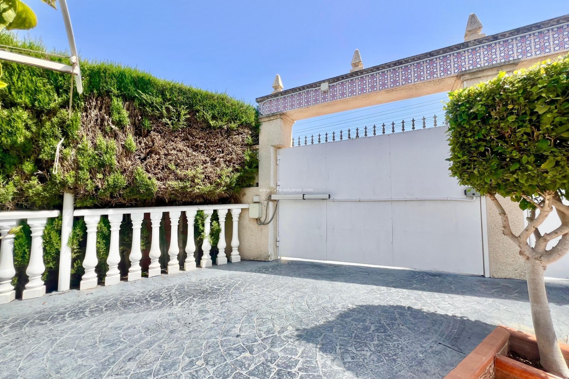 Resale - Villa - Torrevieja - Los Balcones