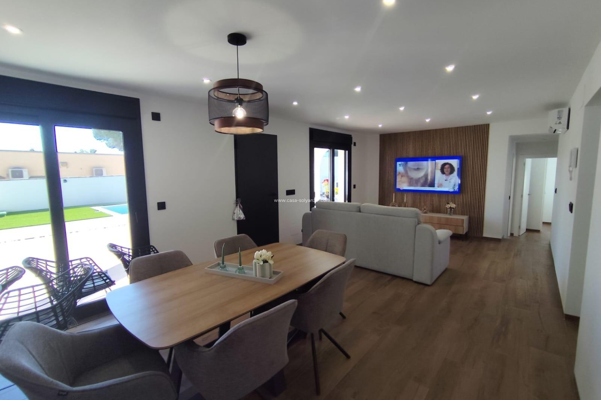 Resale - Villa - Torrevieja - Los Balcones