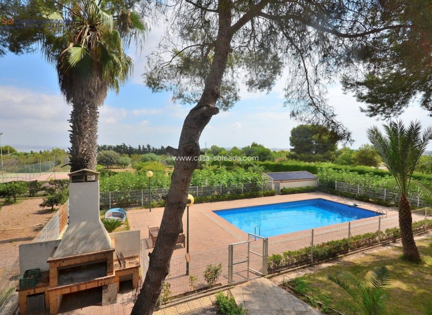 Resale - Villa - Torrevieja - Los Balcones