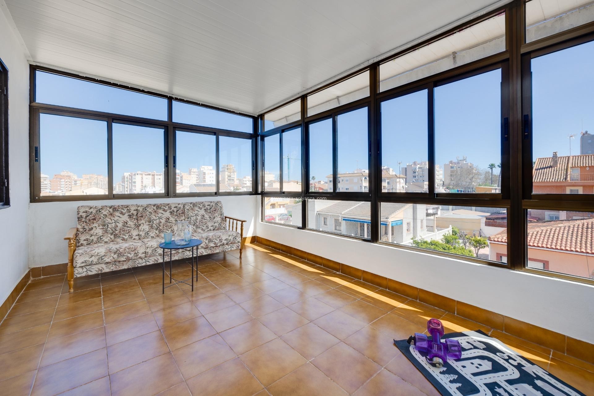 Resale - Villa - Torrevieja - Nueva Torrevieja