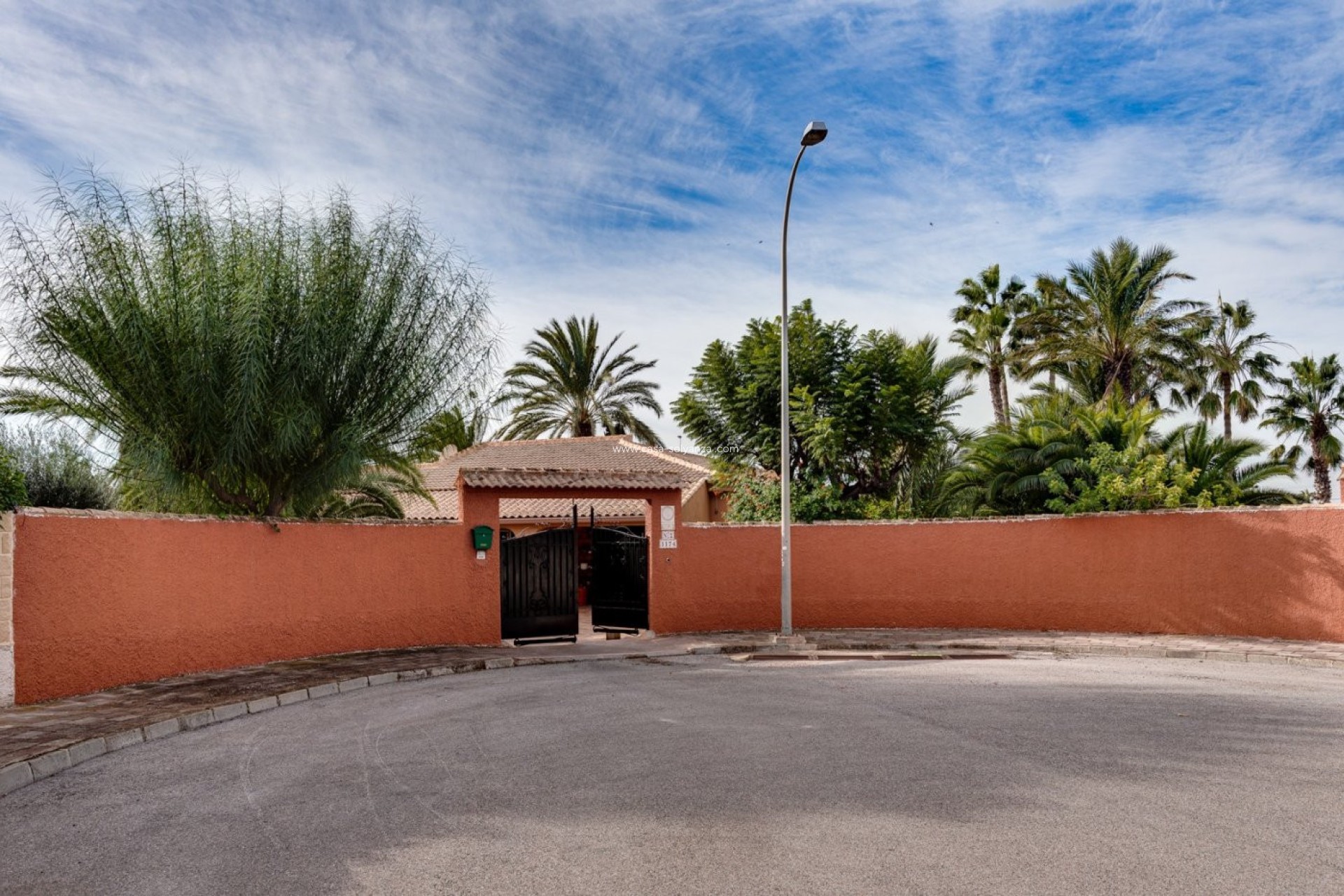 Resale - Villa - Torrevieja - San Luis
