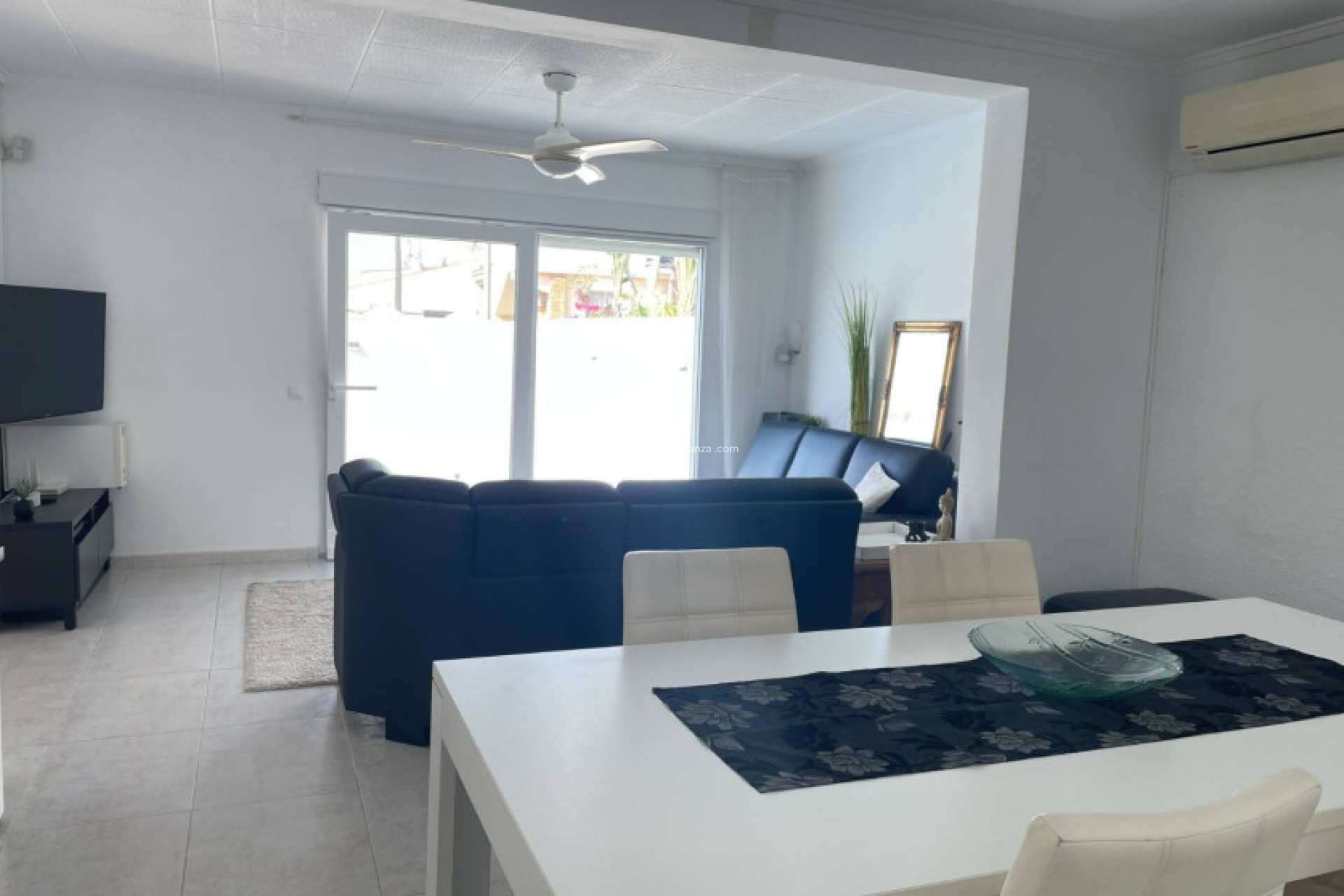 Resale - Villa - Torrevieja - San Luis