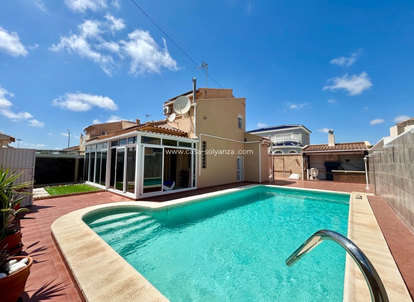 Resale - Villa - Torrevieja - San Luis