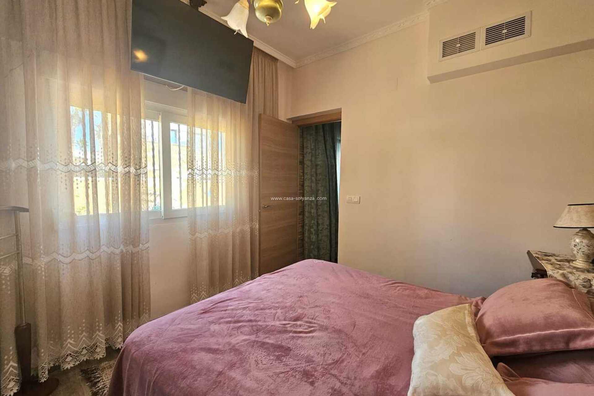 Resale - Villa - Torrevieja - Torre Del Moro