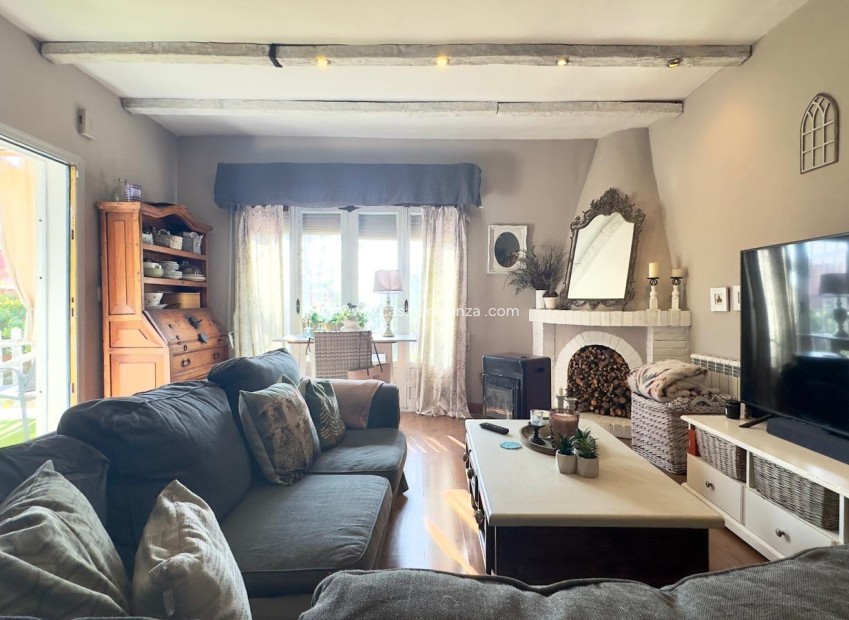 Resale - Villa - Torrevieja - Torreblanca