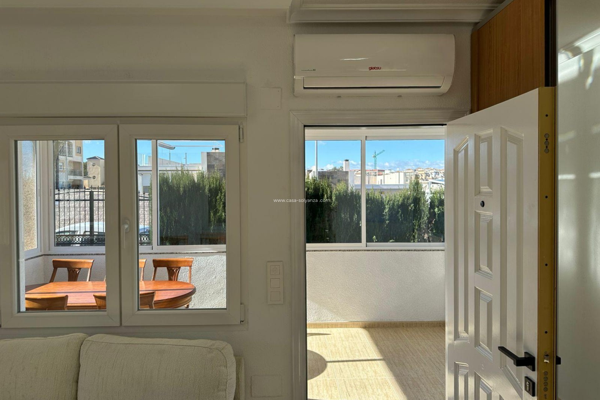 Resale - Villa - Torrevieja - VILLAMARTIN