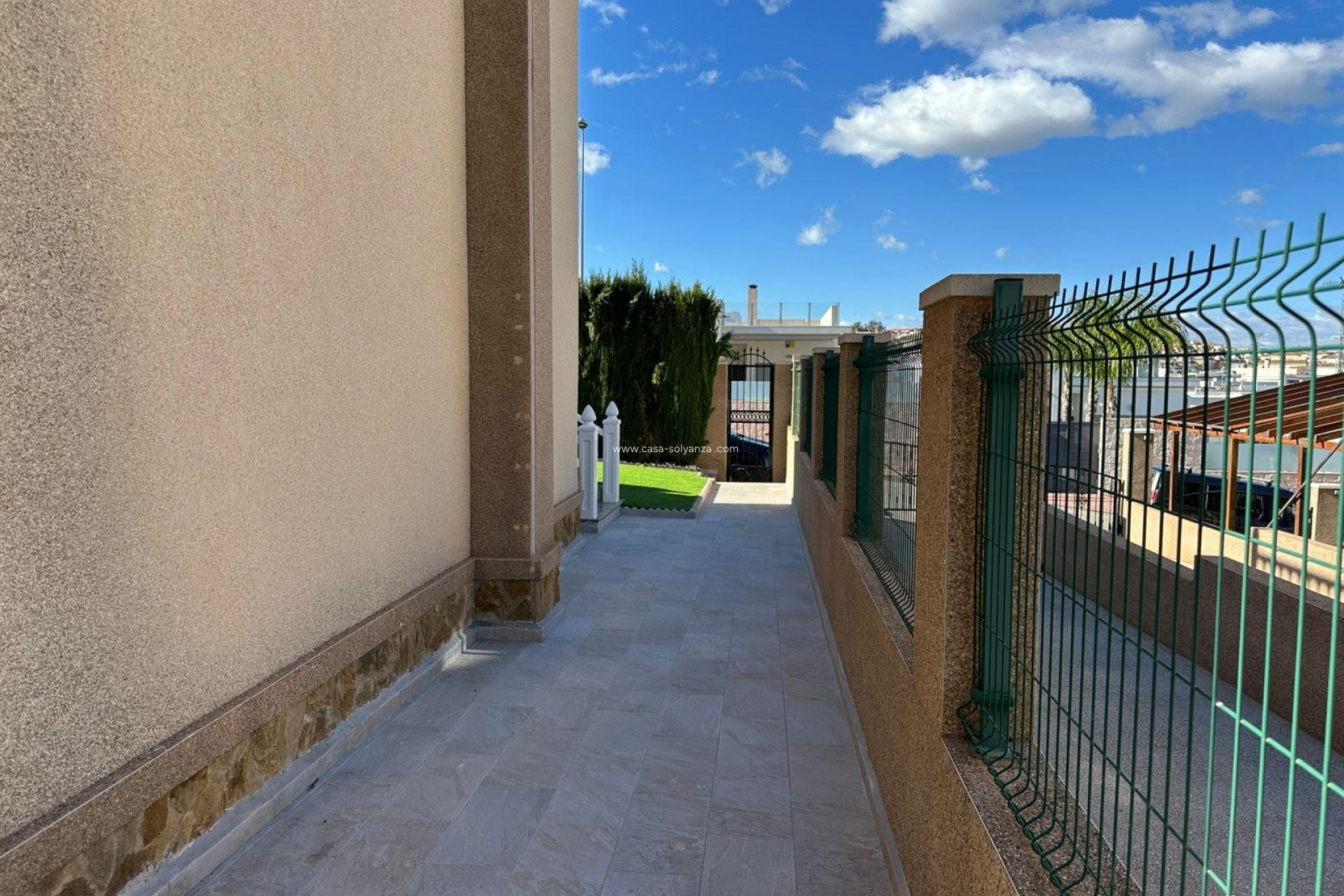 Resale - Villa - Torrevieja - VILLAMARTIN