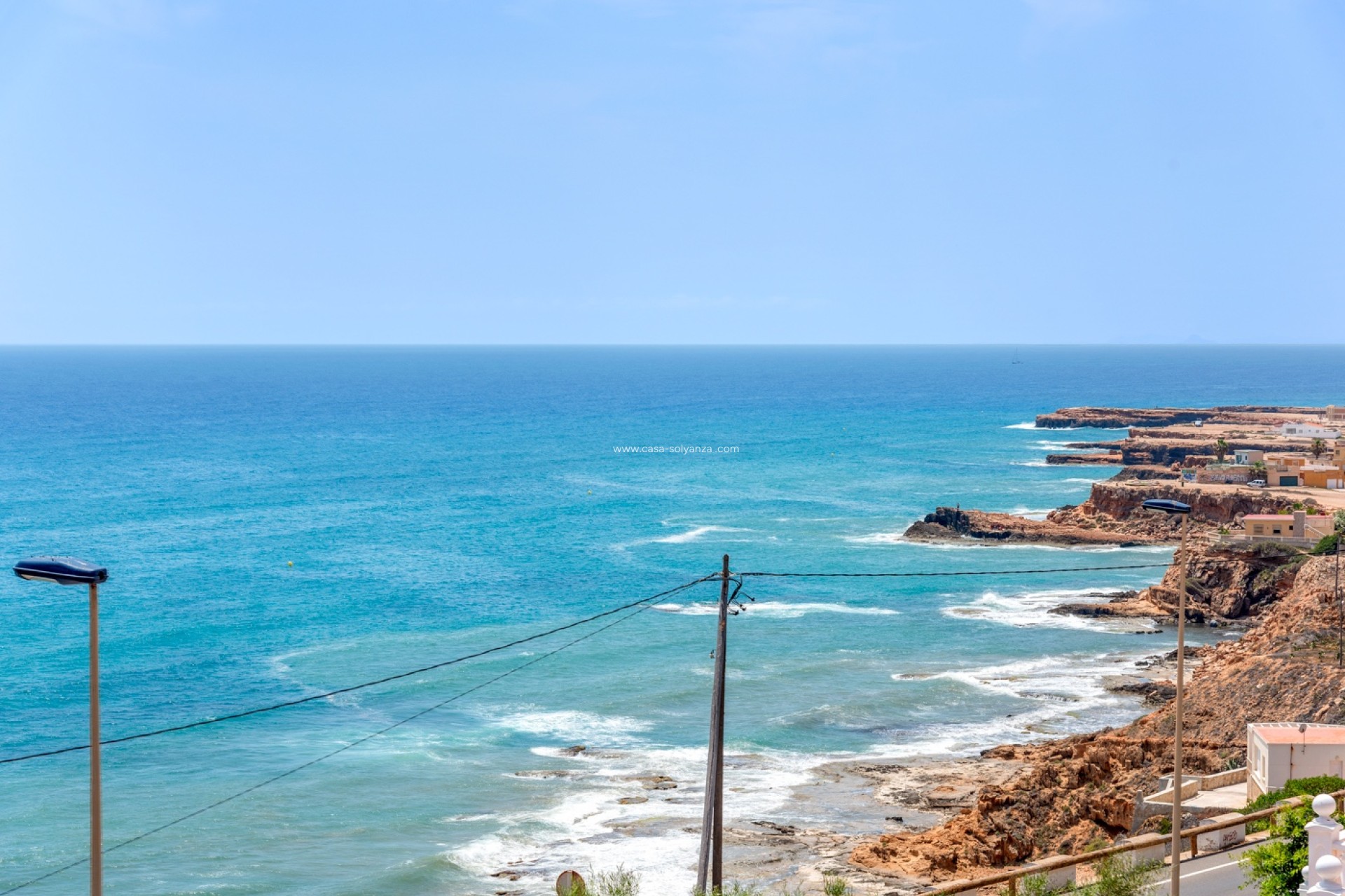 Resale - Villa - Torrevieja