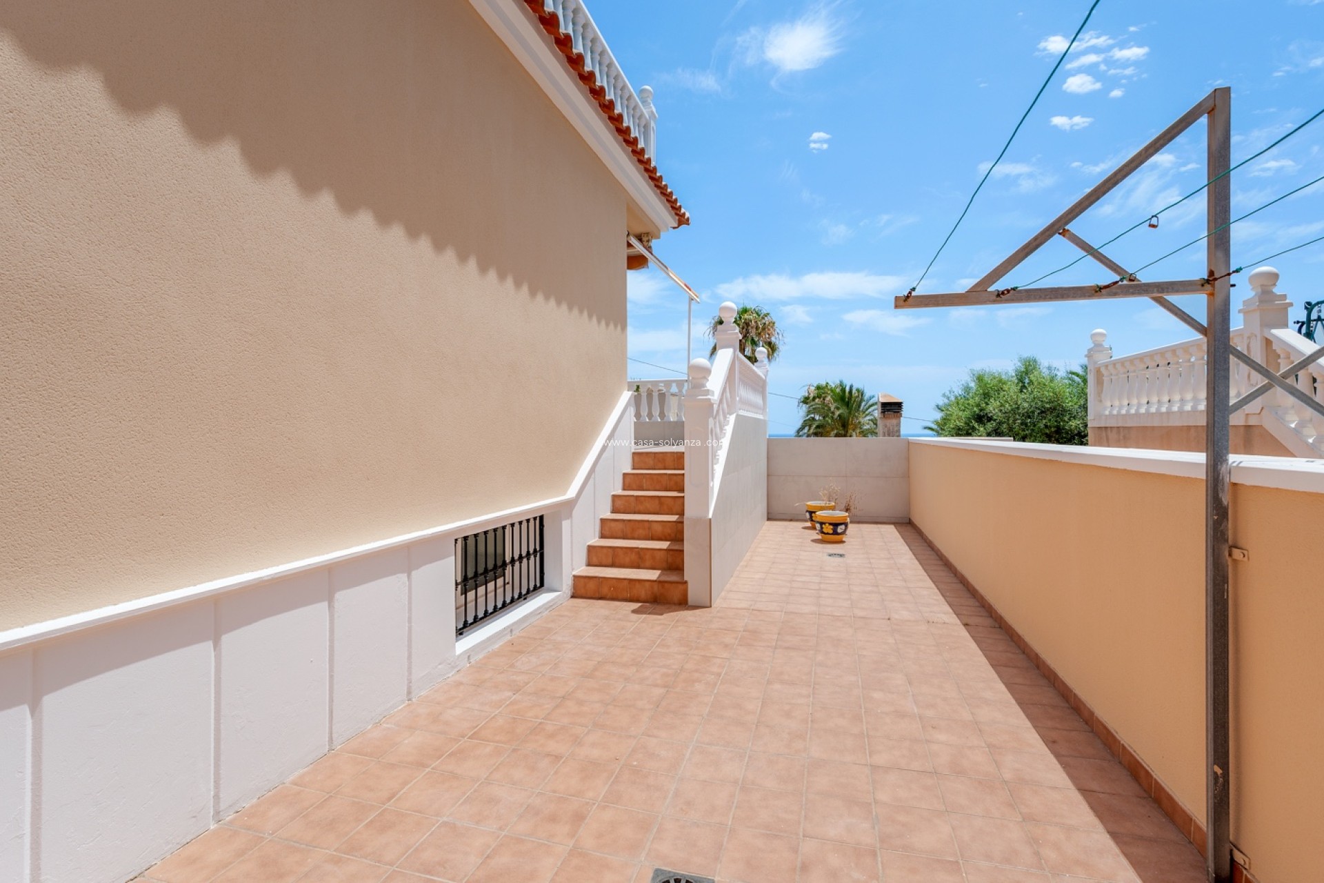 Resale - Villa - Torrevieja