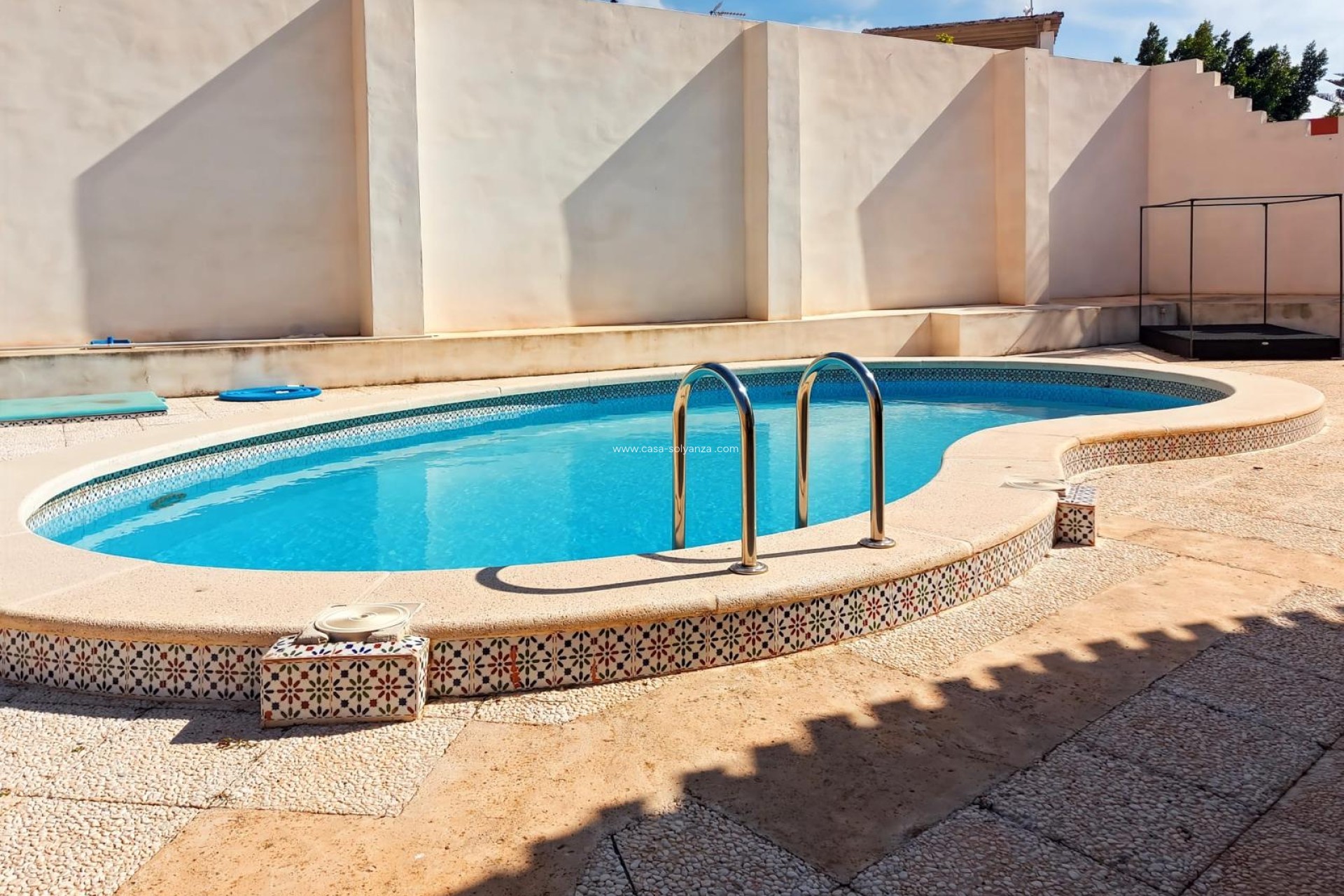 Resale - Villa - Torrevieja