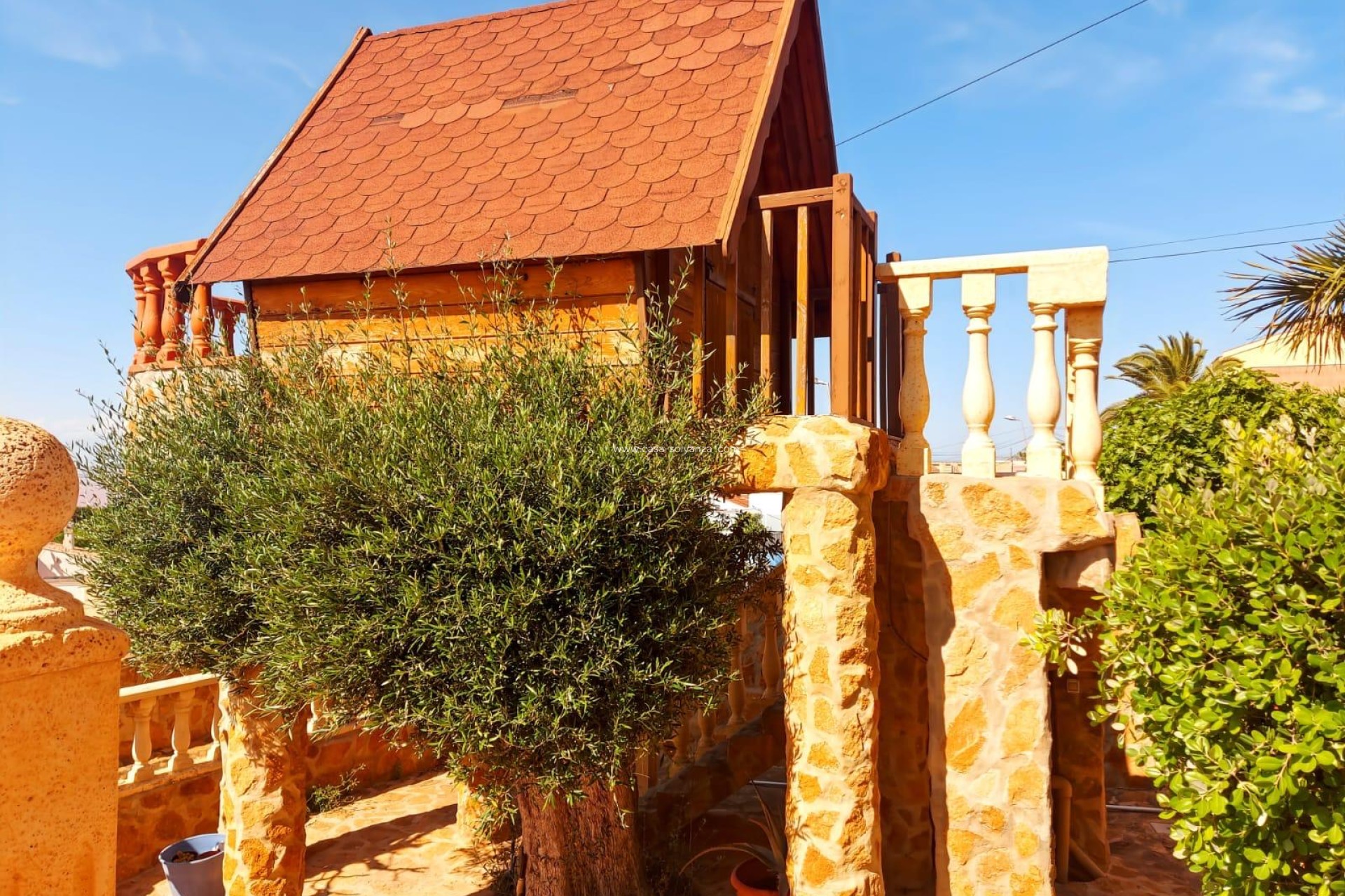 Resale - Villa - Torrevieja