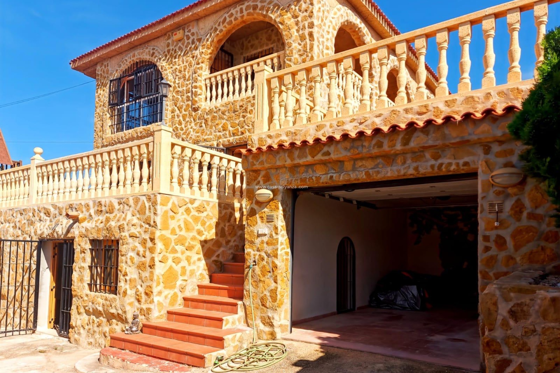 Resale - Villa - Torrevieja