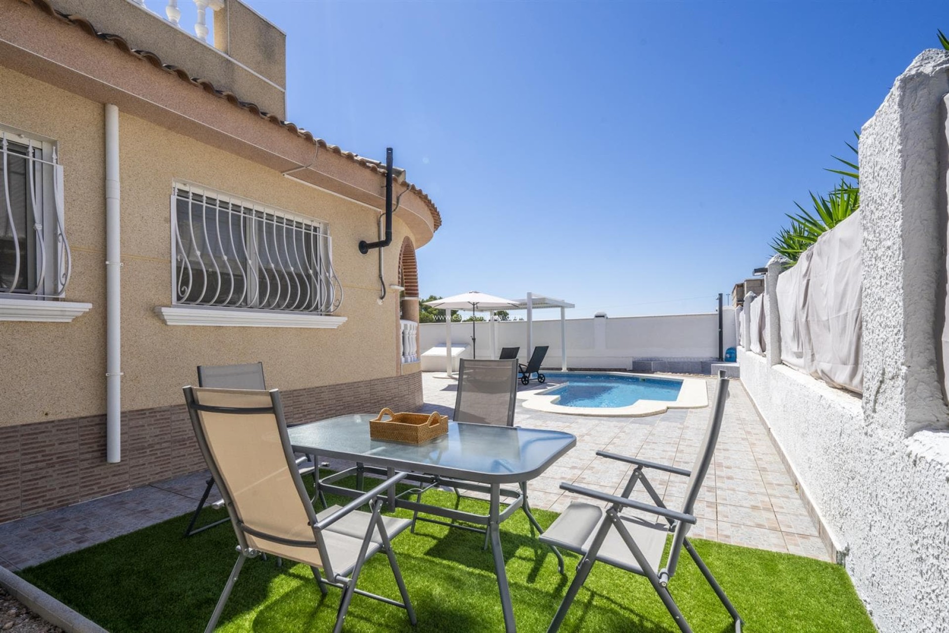 Resale - Villa - Valle Del Sol - Inland