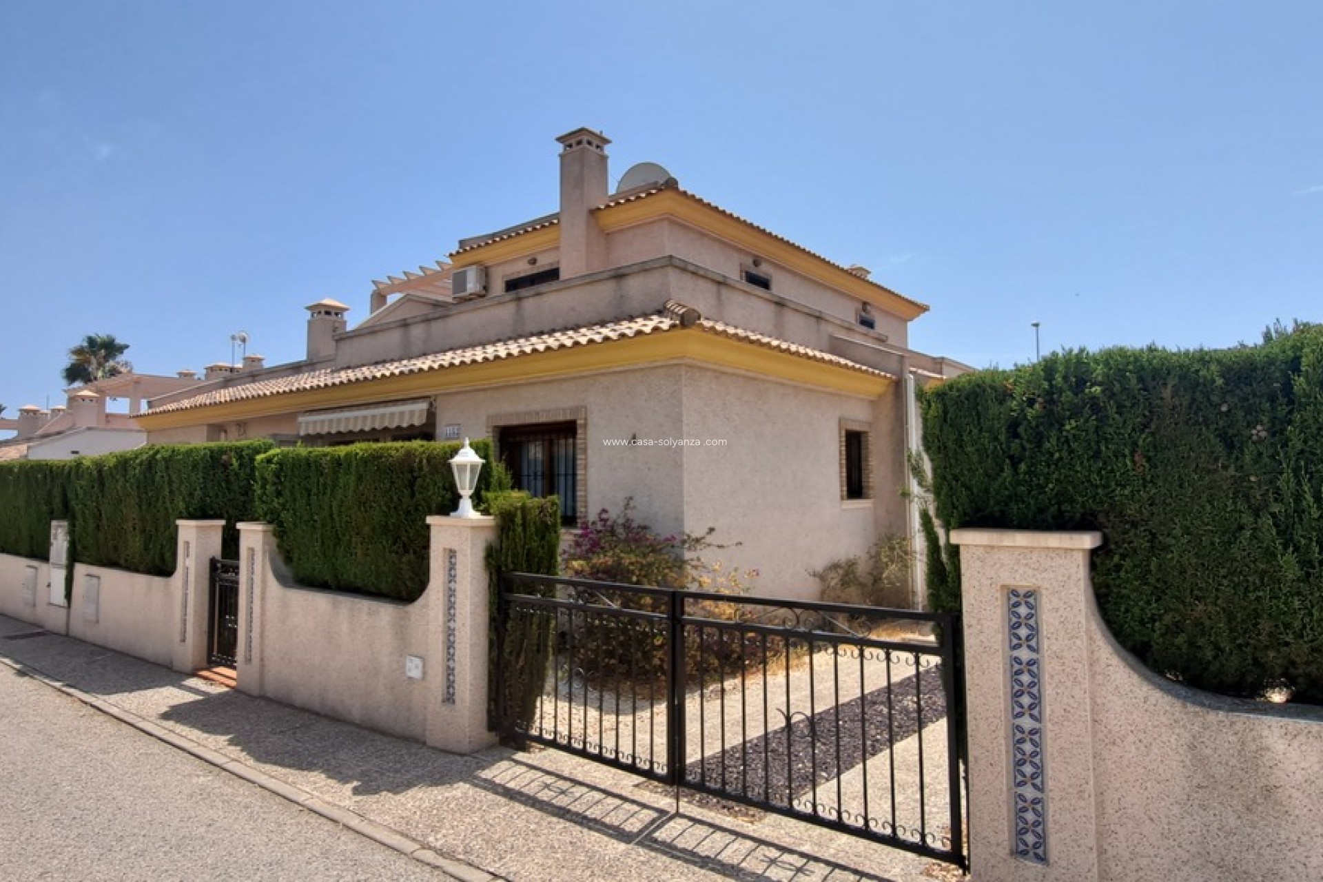 Resale - Villa - Villamartin - Costa Blanca