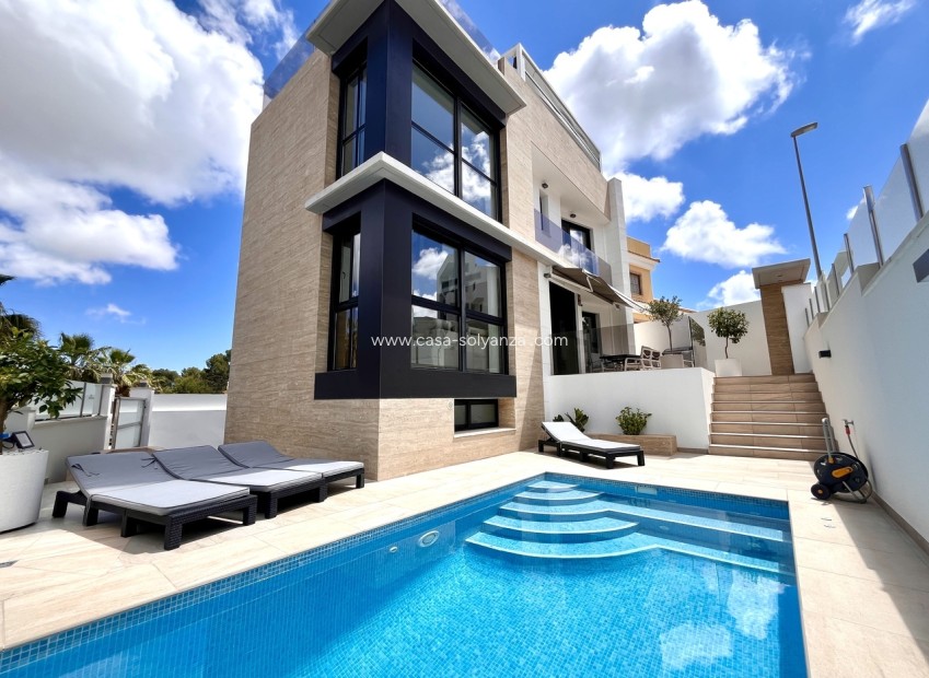 Resale - Villa - Villamartin - Costa Blanca