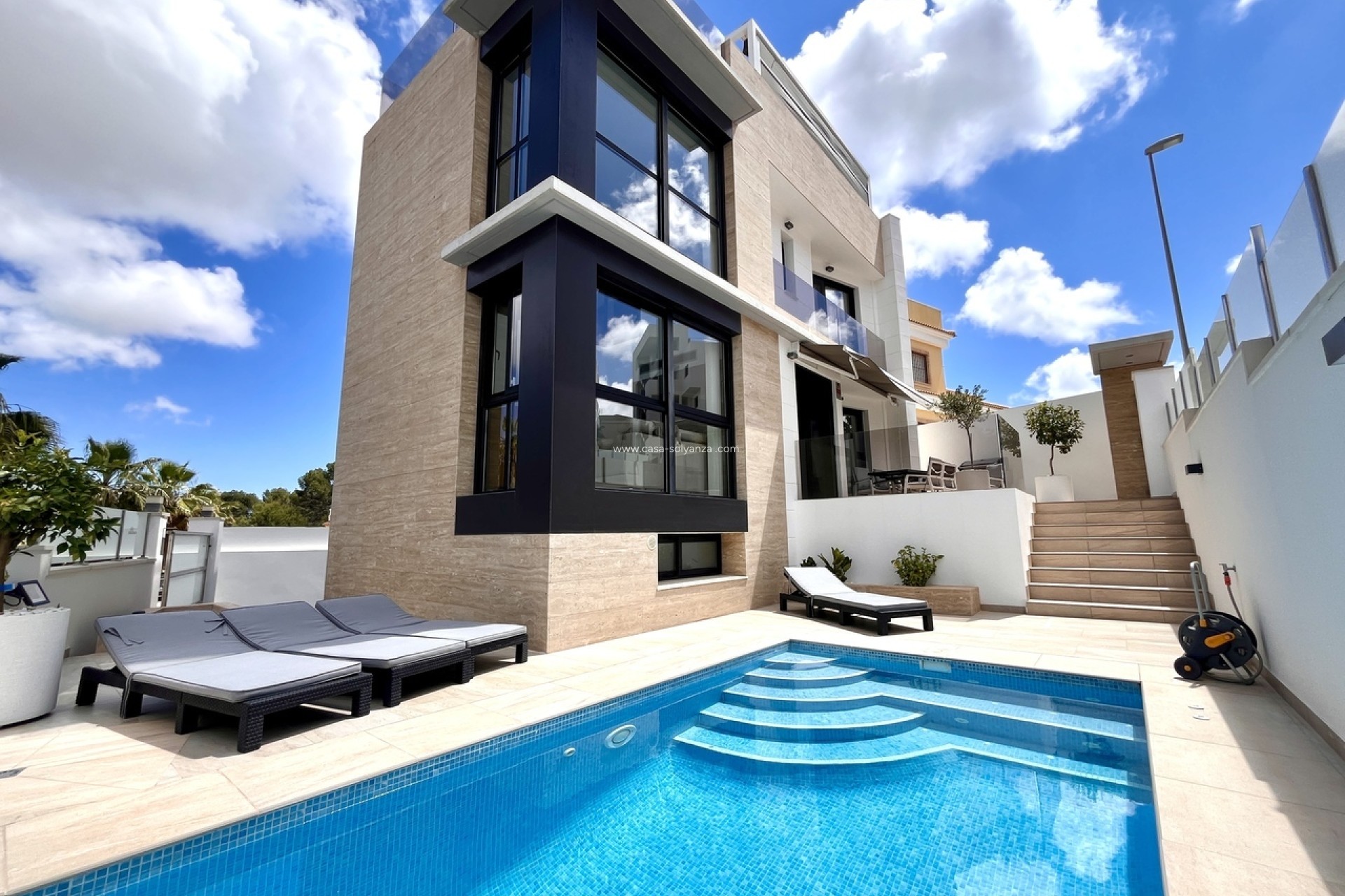 Resale - Villa - Villamartin - Costa Blanca