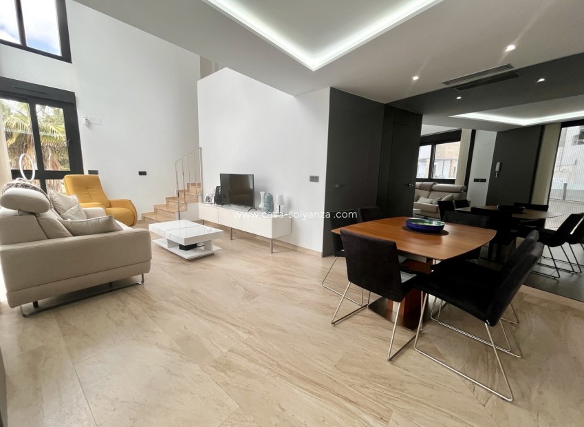 Resale - Villa - Villamartin - Costa Blanca