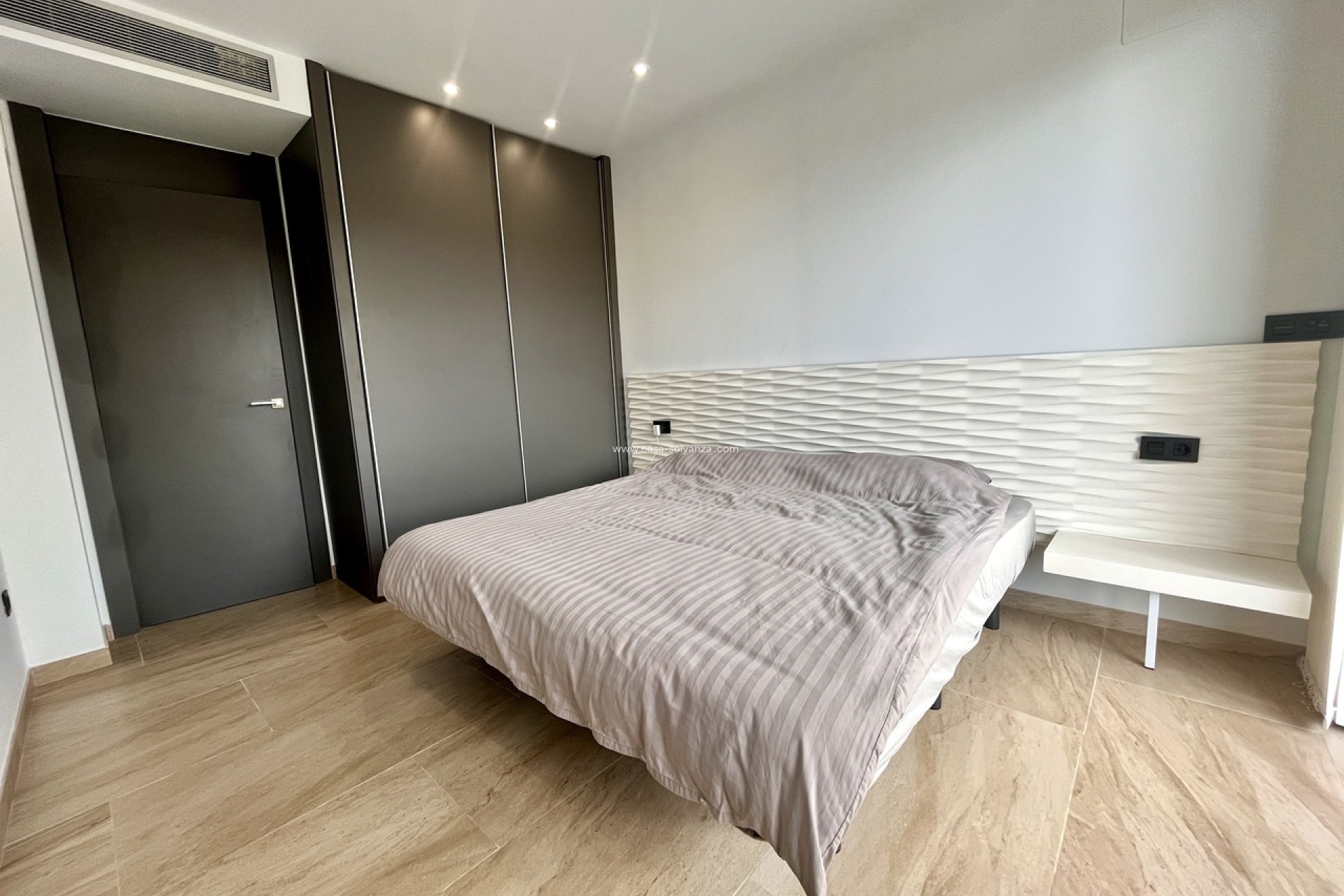 Resale - Villa - Villamartin - Costa Blanca