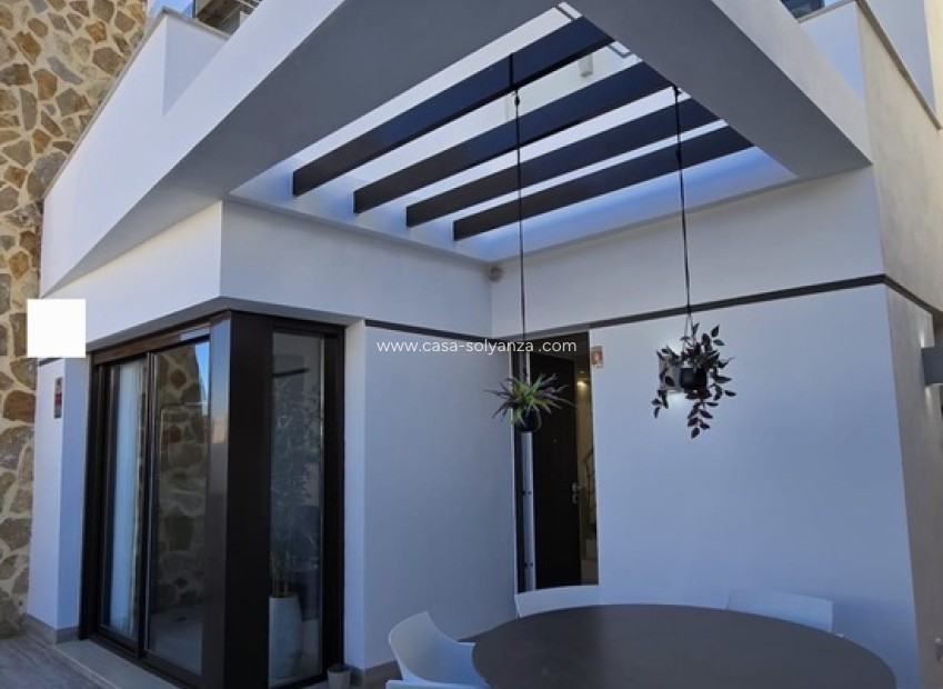 Resale - Villa - Villamartin - Costa Blanca