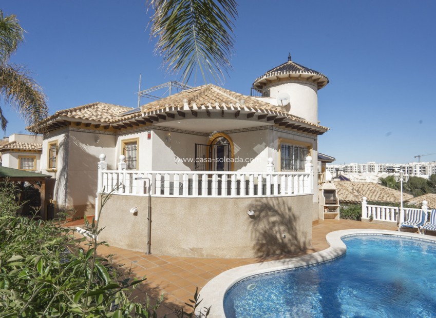 Resale - Villa - Villamartin - Costa Blanca
