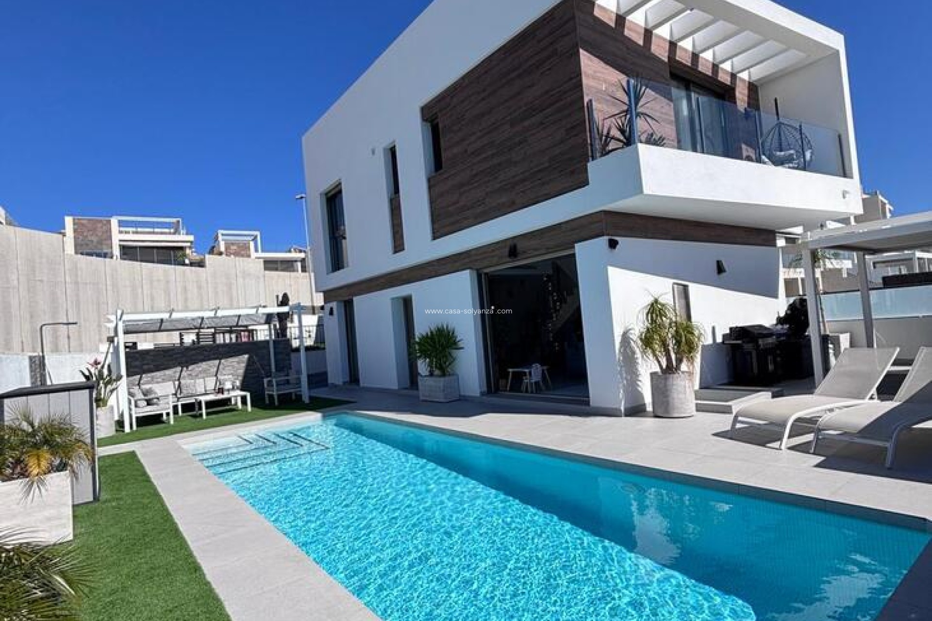 Resale - Villa - Villamartin - Costa Blanca