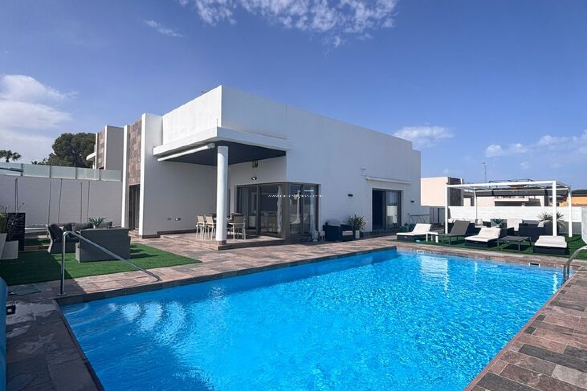 Resale - Villa - Villamartin - Costa Blanca