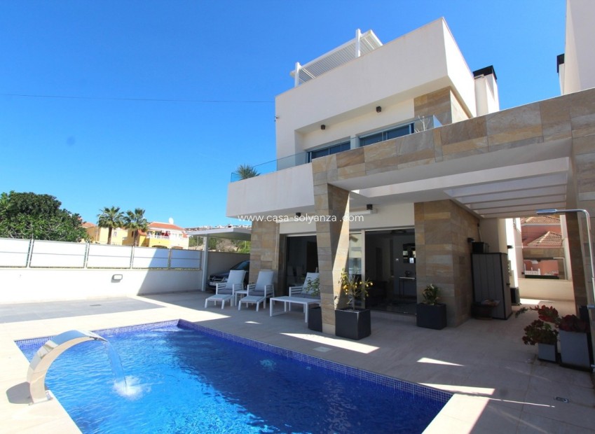 Resale - Villa - Villamartin - El Galan
