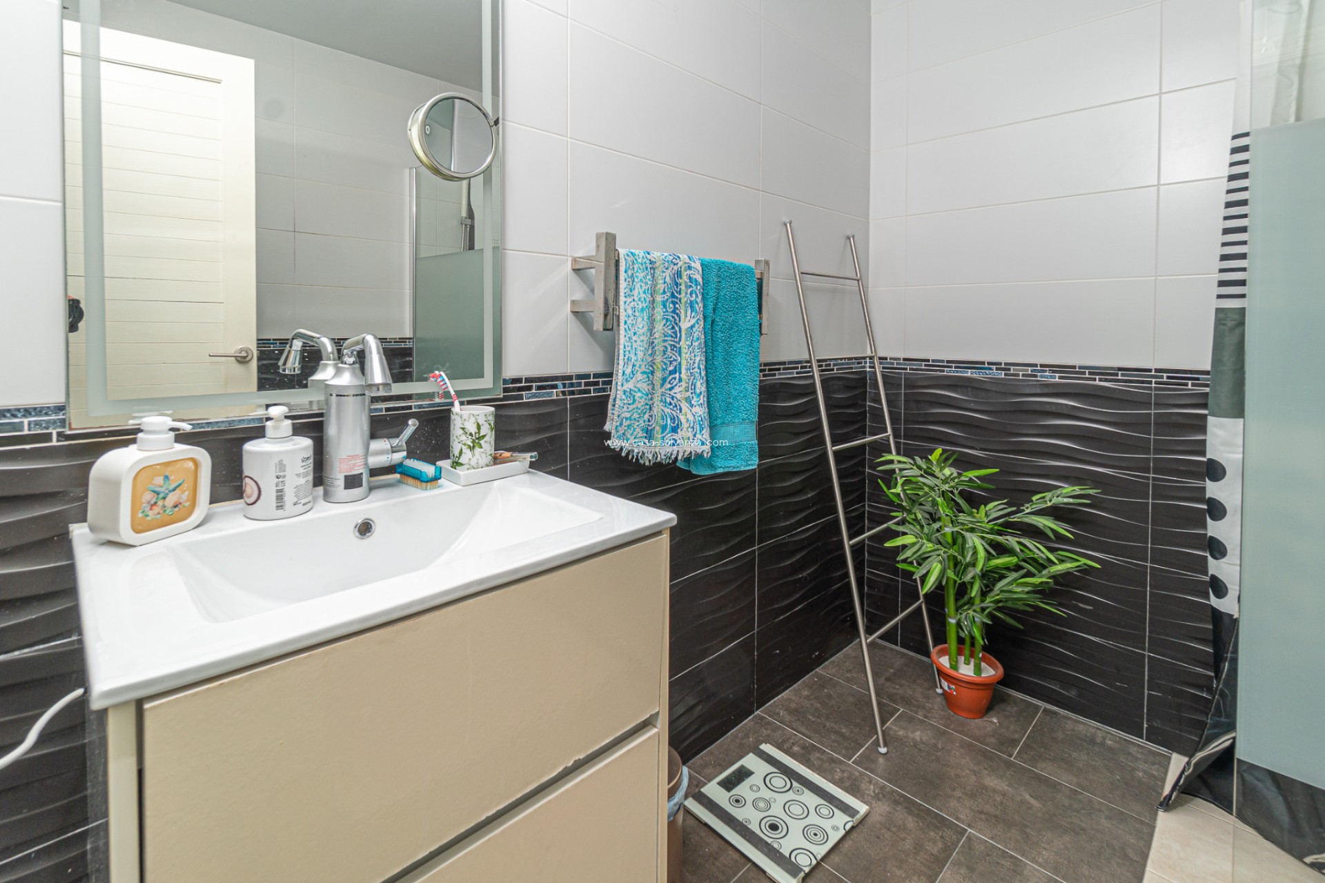 Resale - Villa - Villamartin - Fortuna