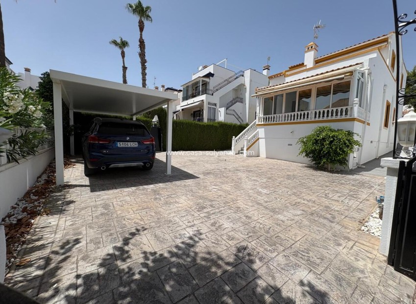 Resale - Villa - Villamartin - Los Dolses