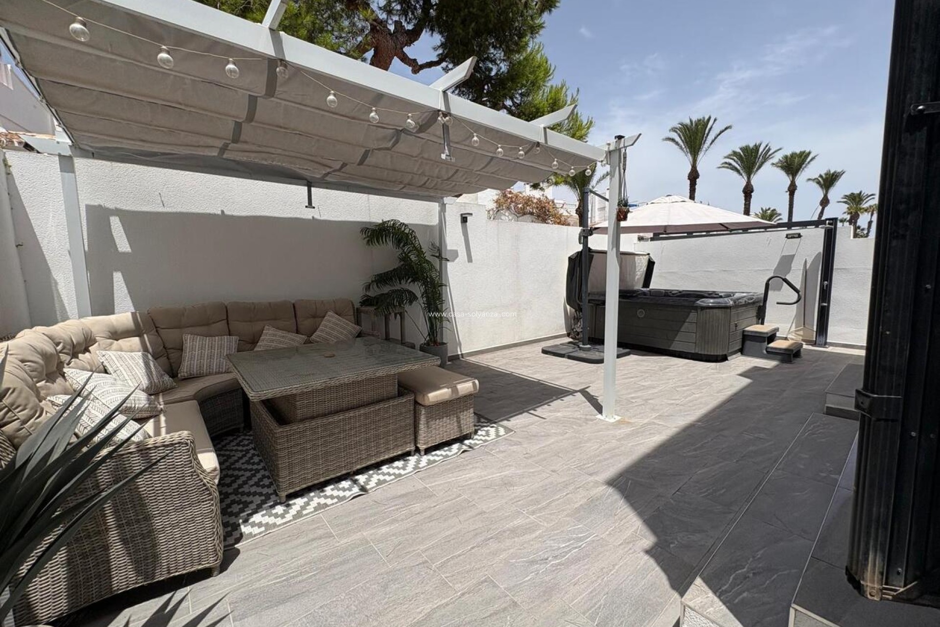 Resale - Villa - Villamartin - Los Dolses