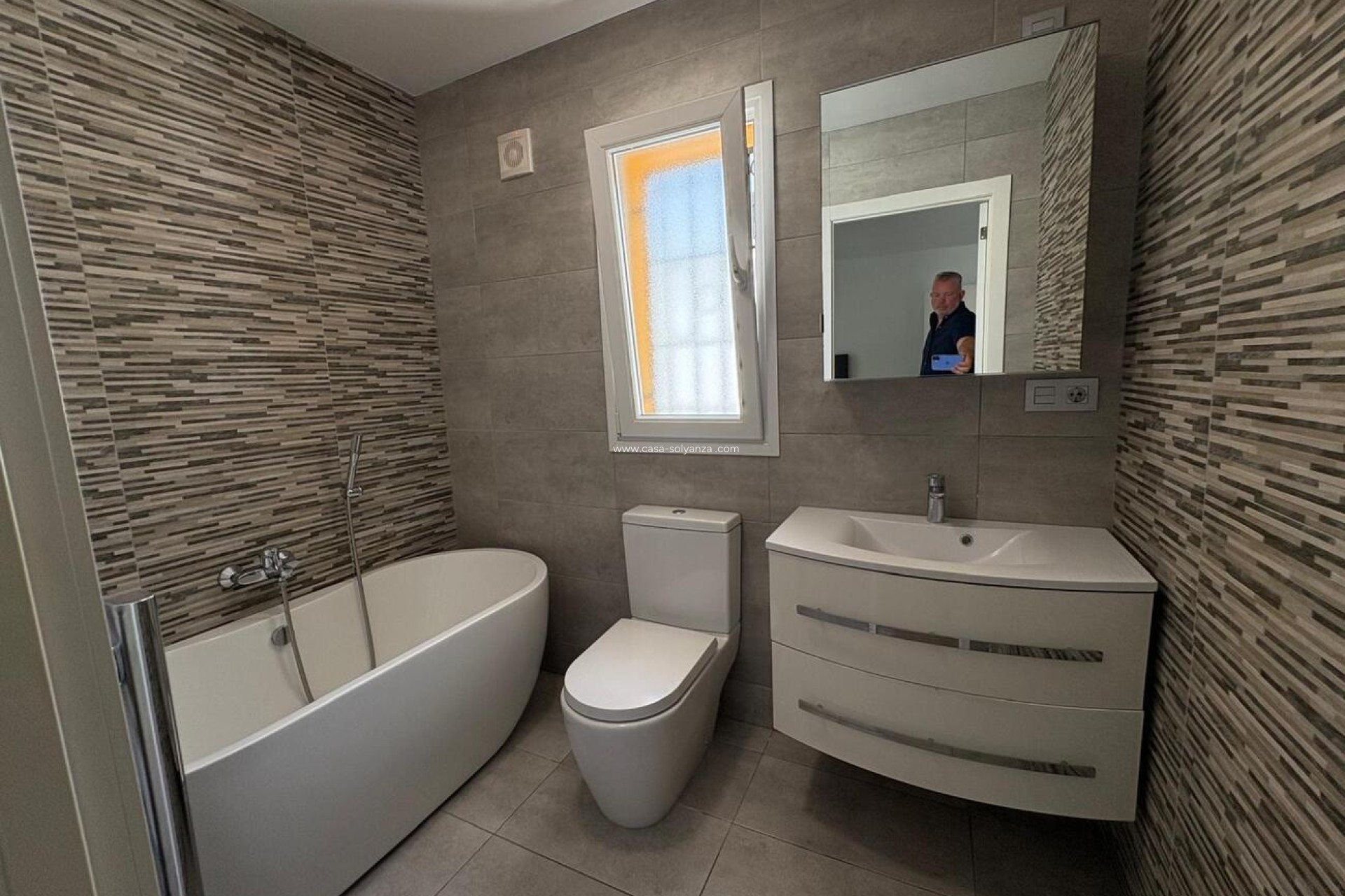 Resale - Villa - Villamartin - Los Dolses