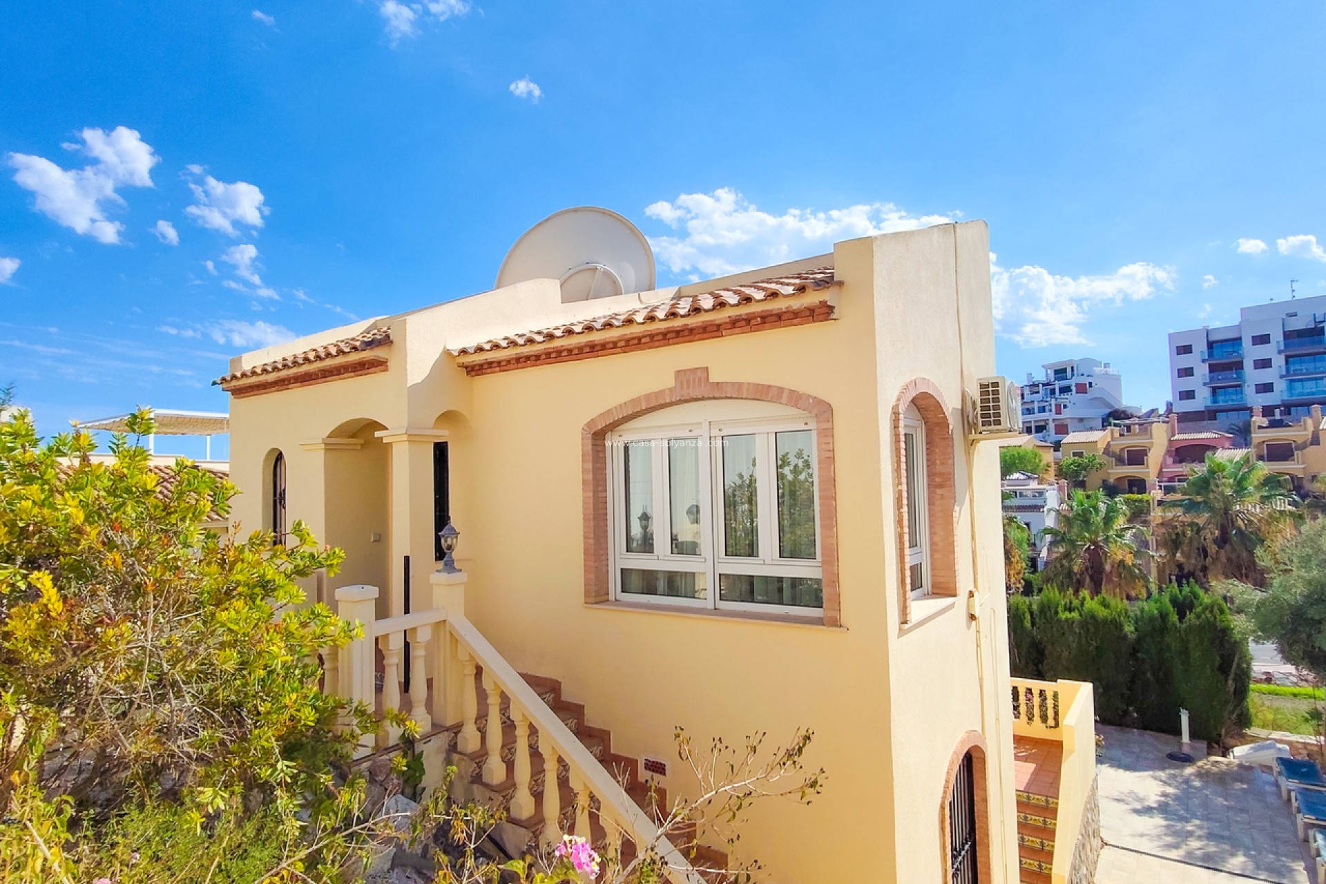Resale - Villa - Villamartin - Villamartín