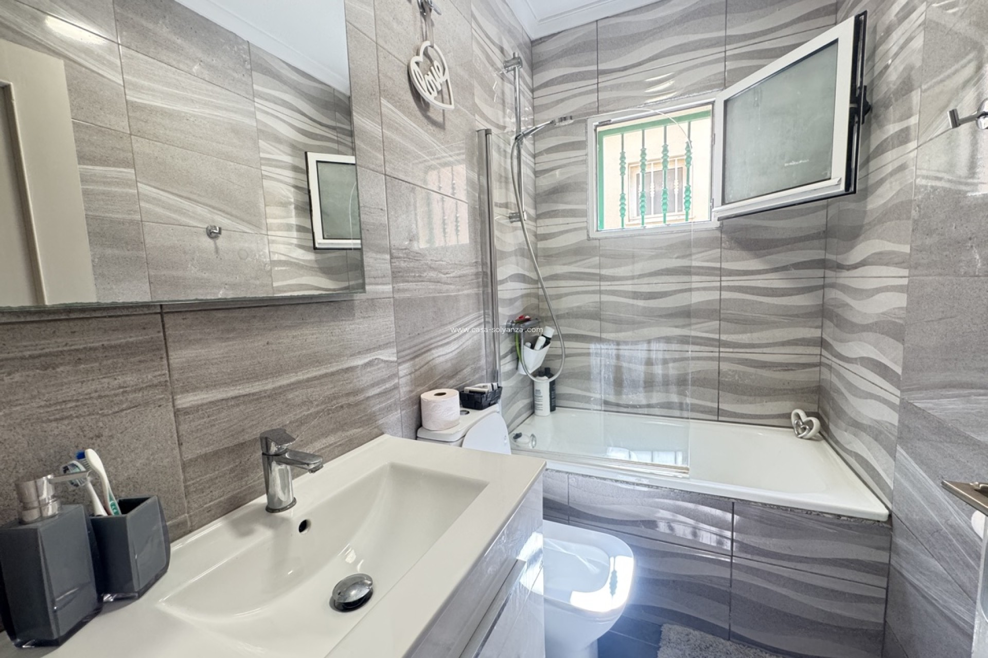 Resale - Villa - Villamartin - Villamartín