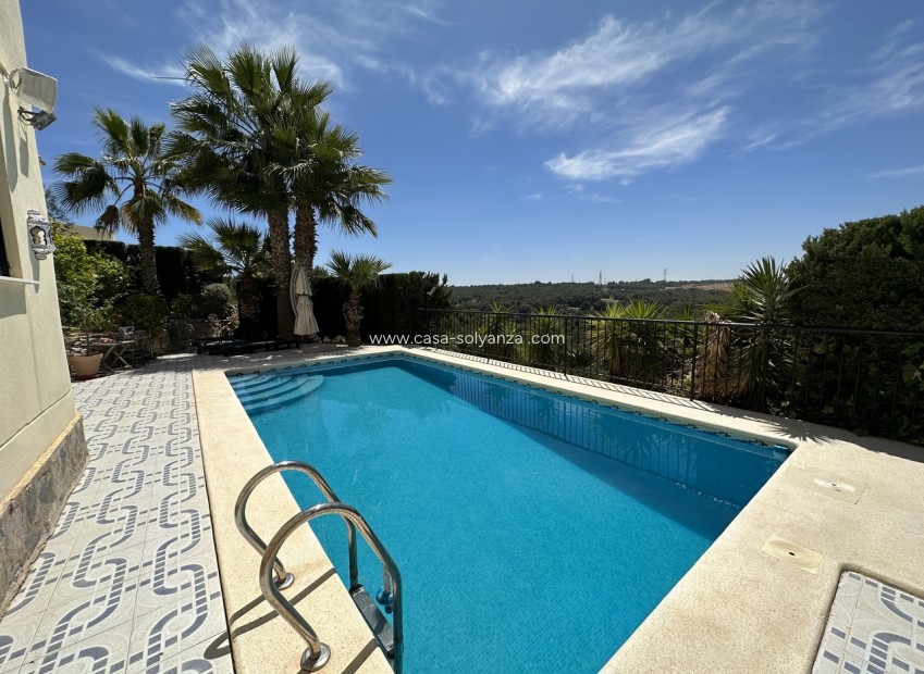 Resale - Villa - Villamartin - Villamartín