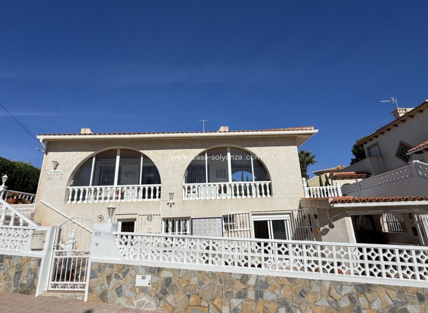 Resale - Villa - Villamartin - Villamartín