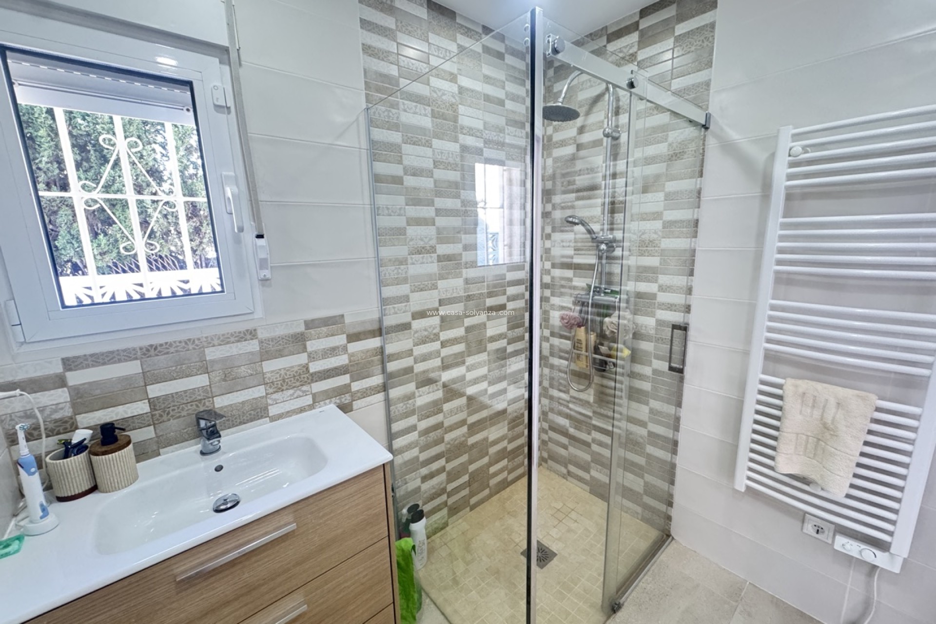 Resale - Villa - Villamartin - Villamartín