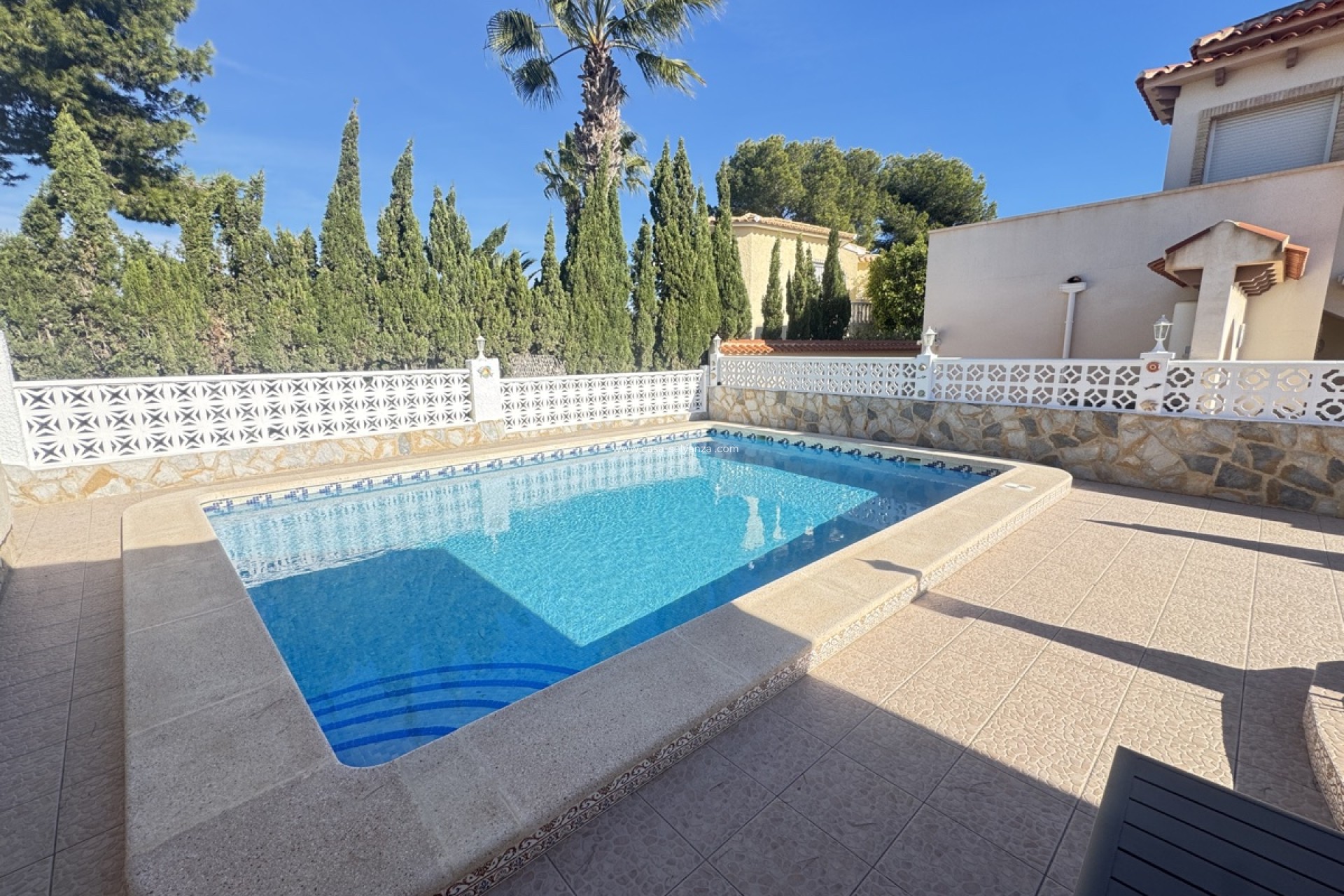 Resale - Villa - Villamartin - Villamartín