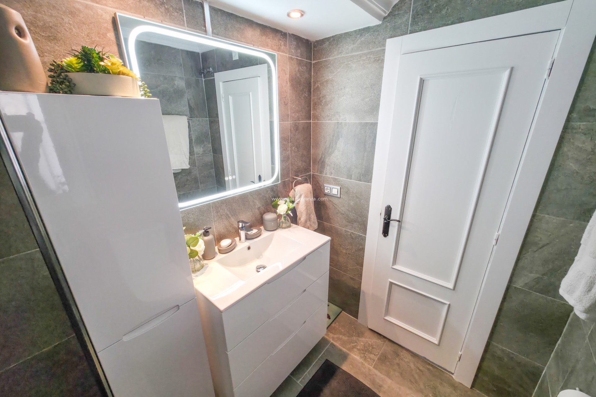 Resale - Villa - Villamartin - Villamartín