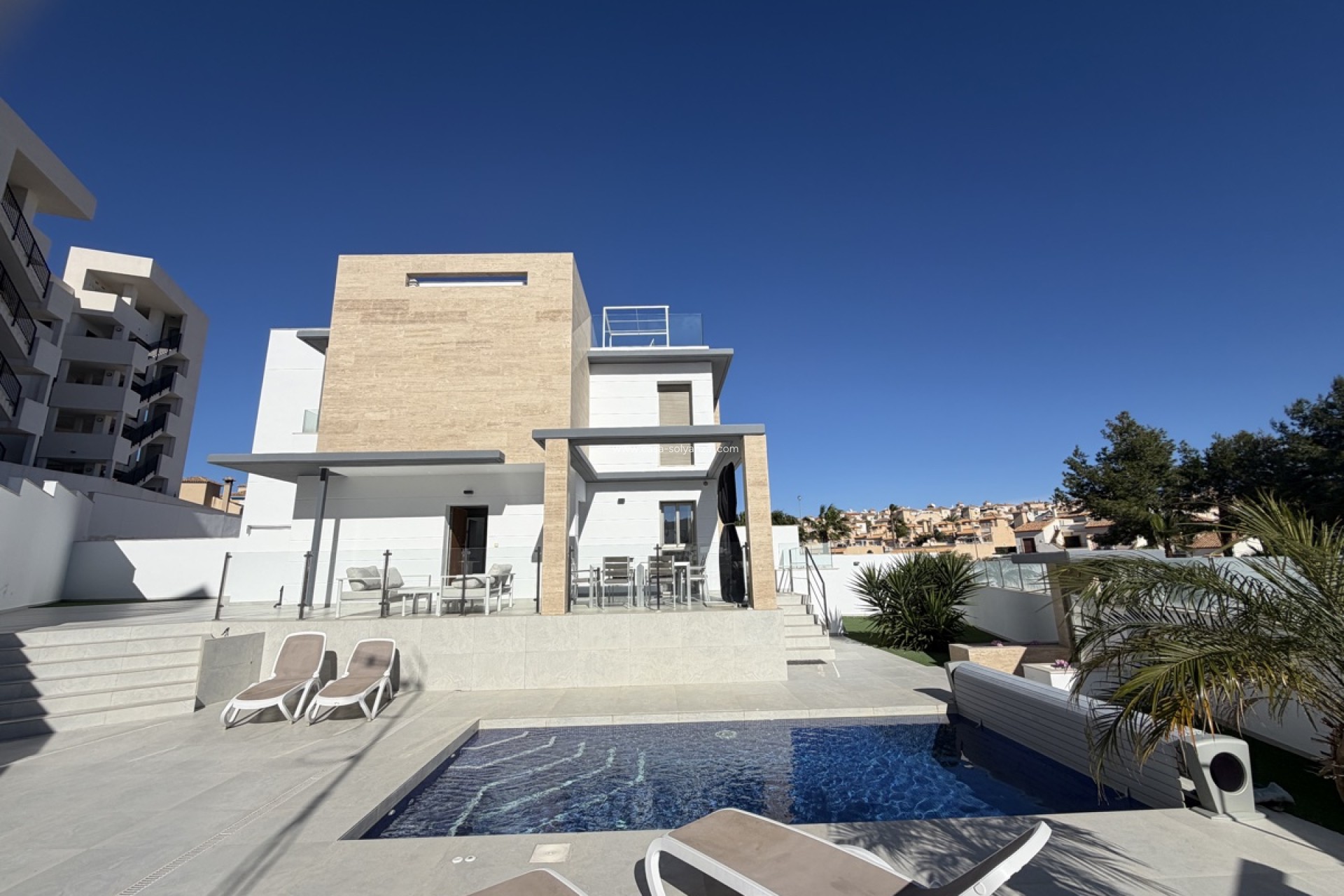 Resale - Villa - Villamartin - Villamartín