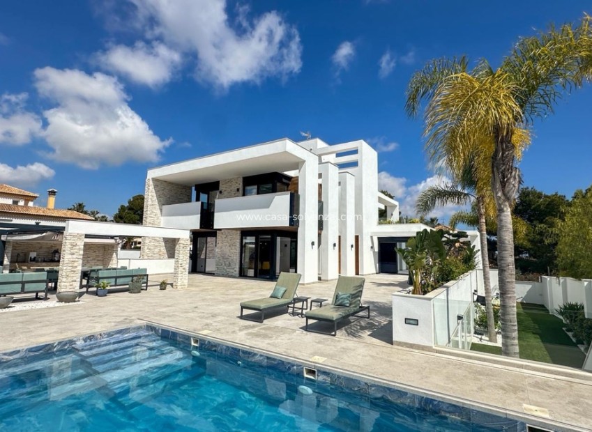 Resale - Villa - Villamartin - Villamartín